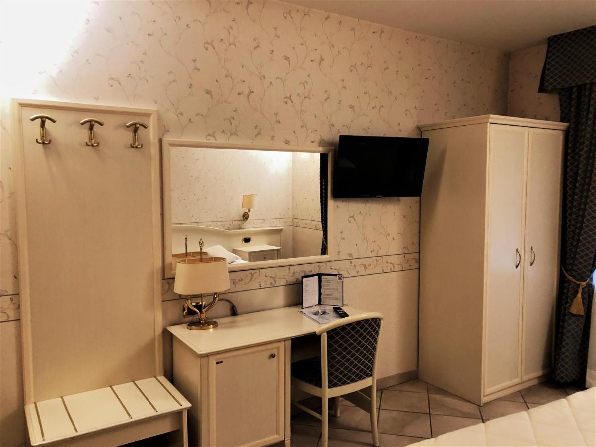 Hotel La Noce Chivasso Dış mekan fotoğraf