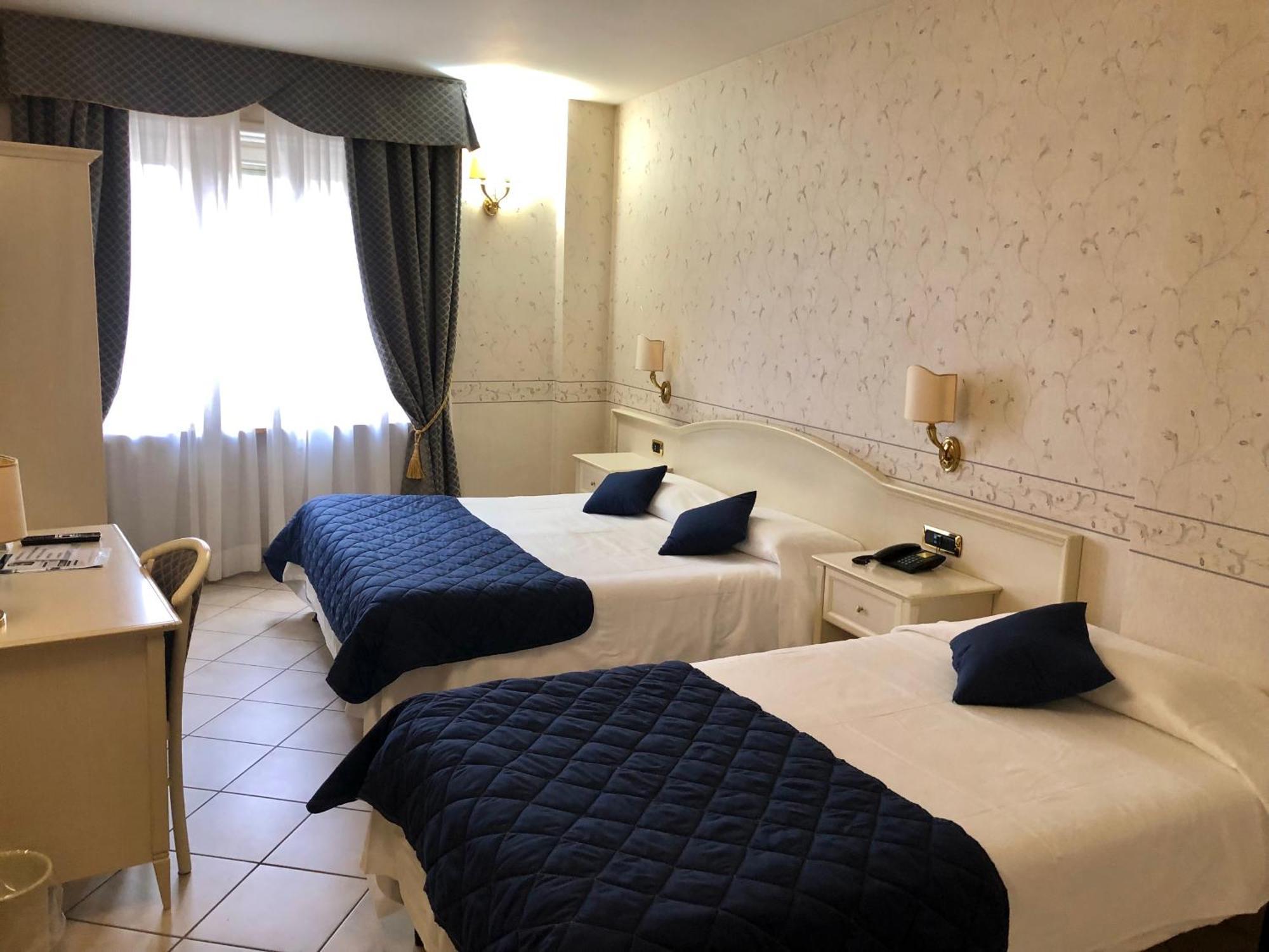 Hotel La Noce Chivasso Dış mekan fotoğraf